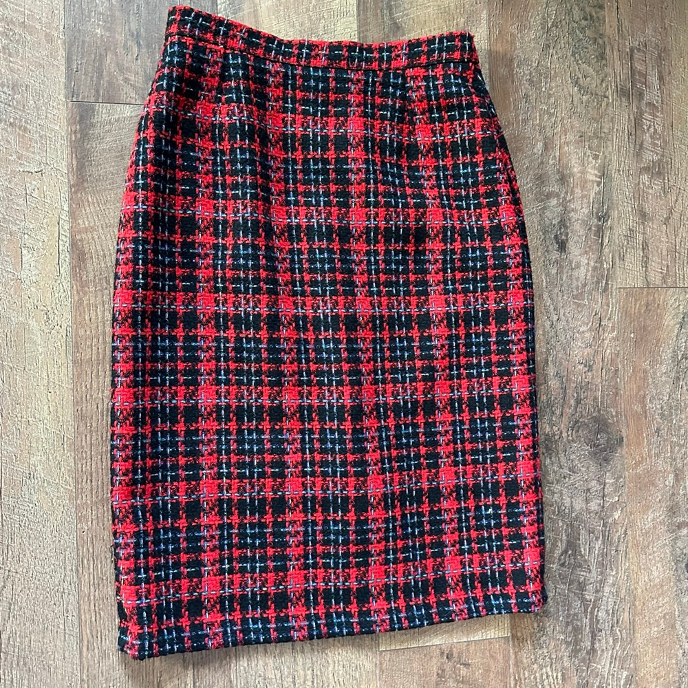 Women's CARELLA Red Black Plaid Pencil Skirt Size 10